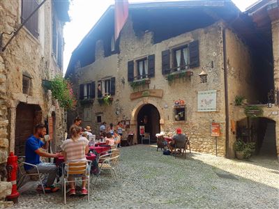 Trekking tenno s.pietro mmove lago di garda gardasee lake garda